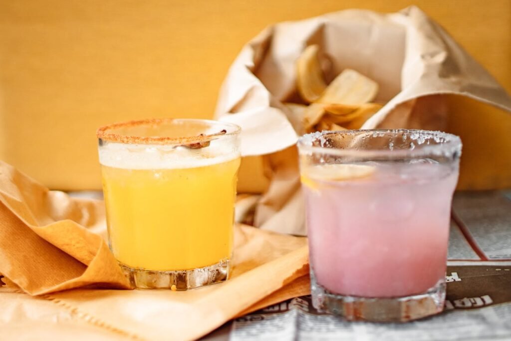 Deux coupes de boissons sucrées